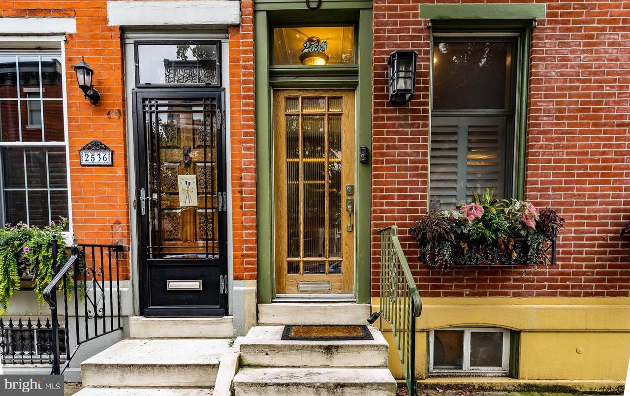 2538 Brown Street - Photo 1