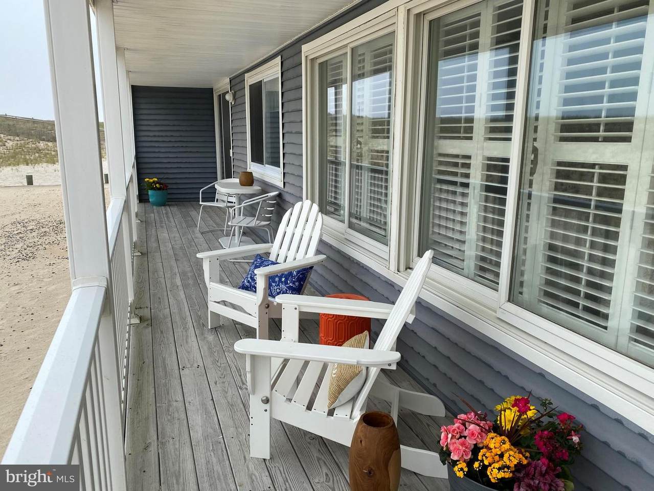 214 Leeward Avenue - Photo 1