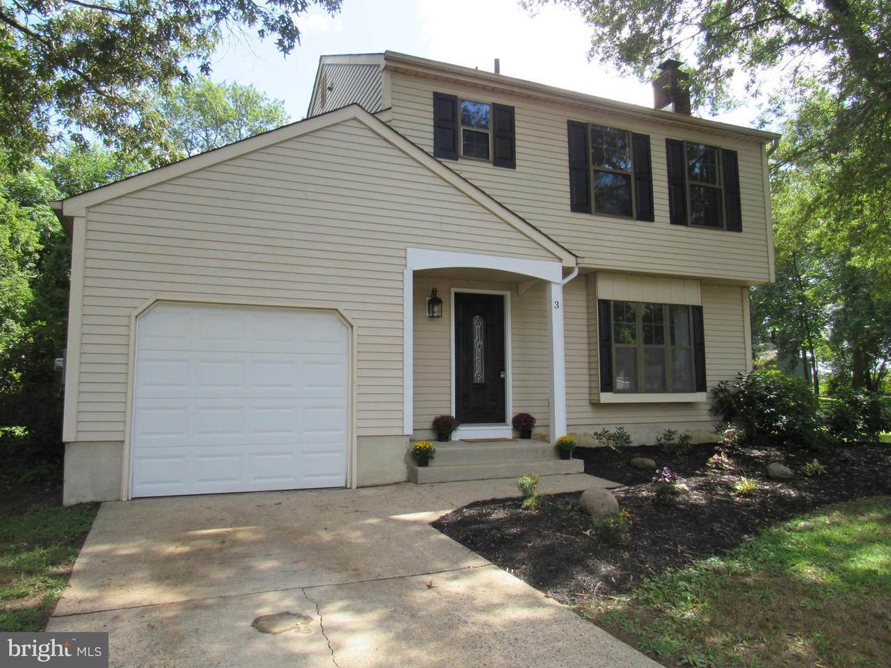 3 Evergreen Lane - Photo 1