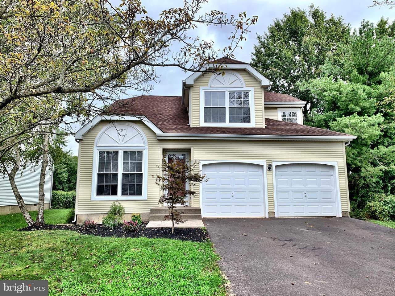 11 Woodstock Lane - Photo 1