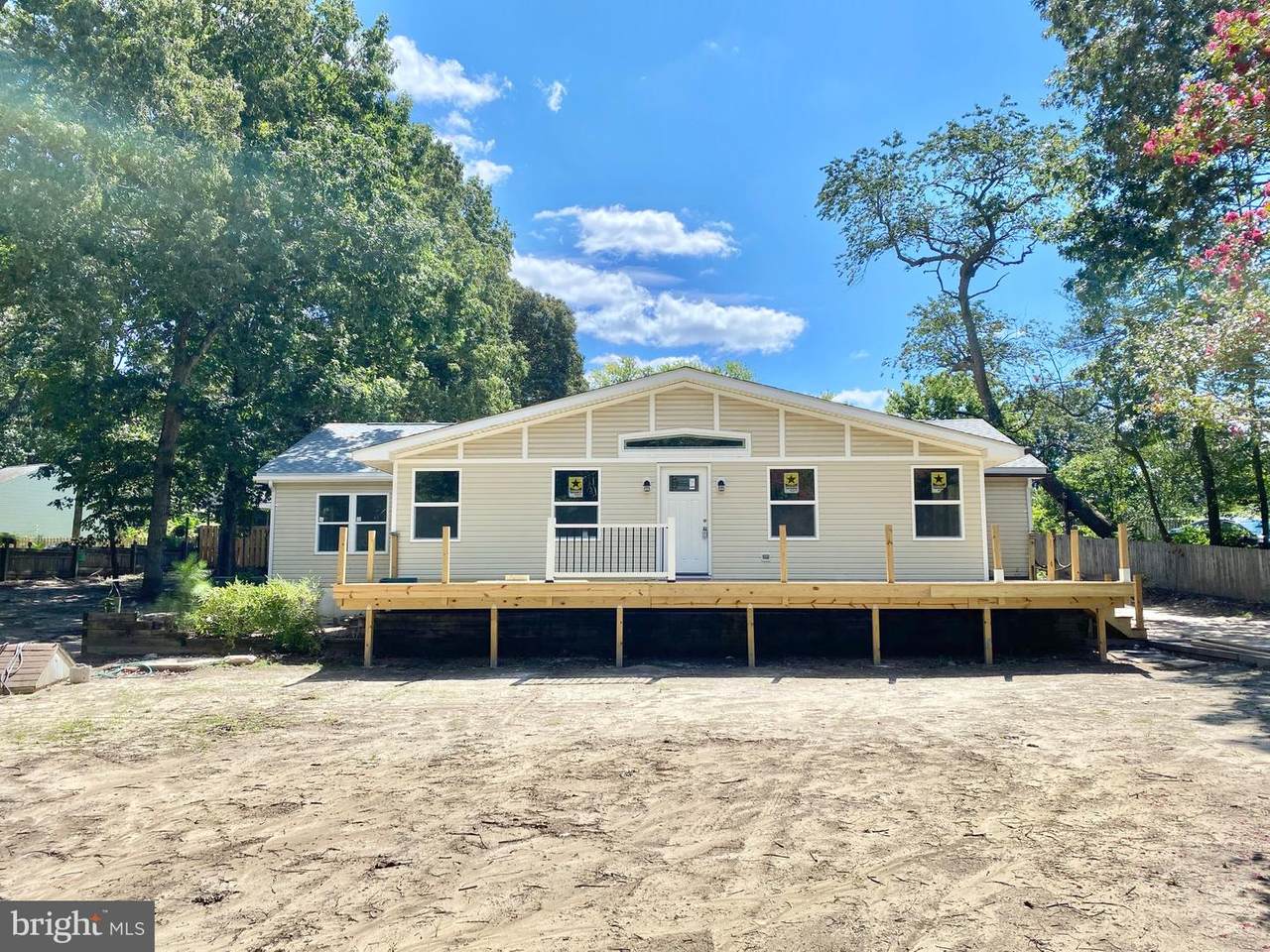 2026 Ramblewood Dr N - Photo 1