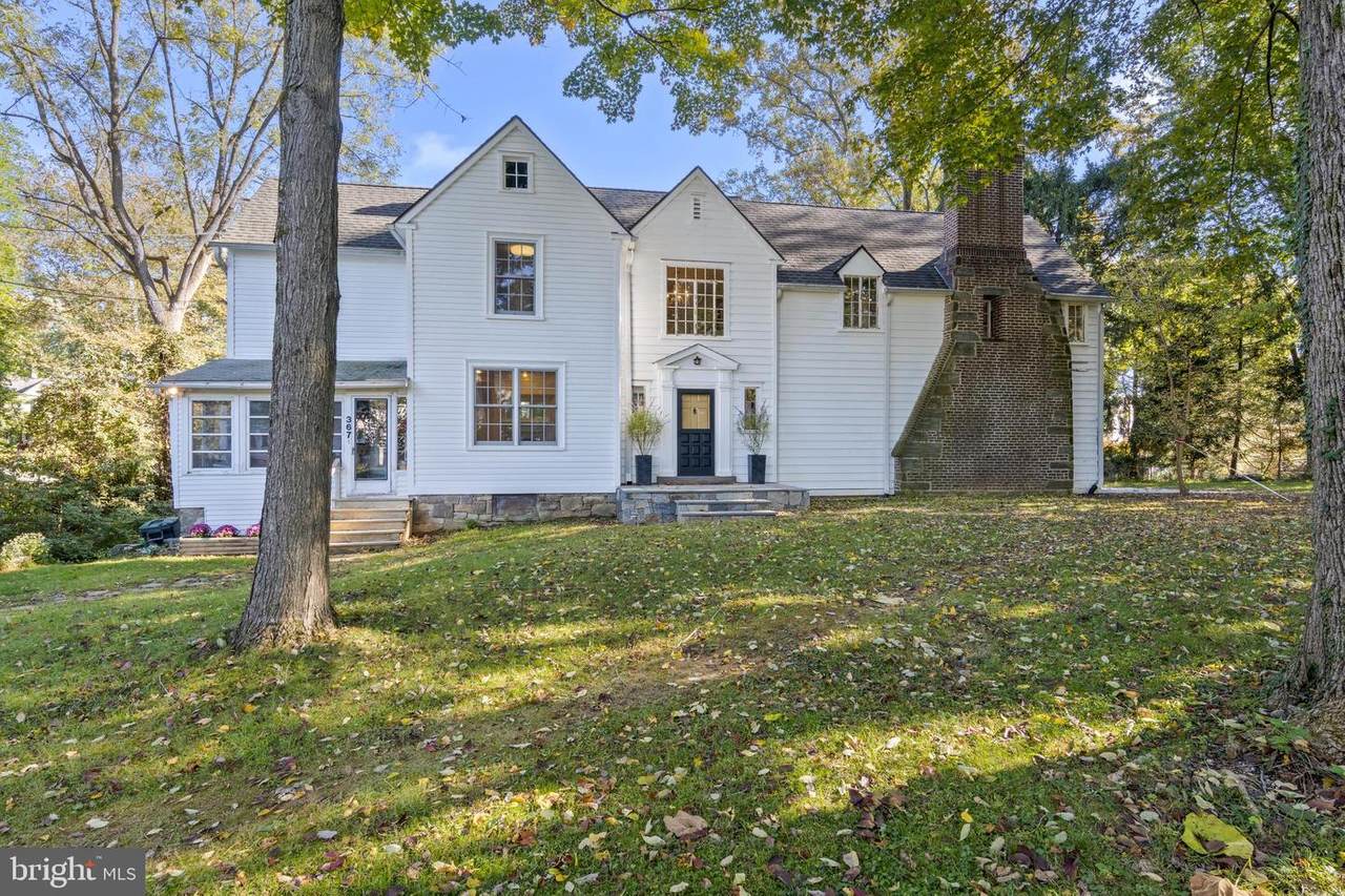 367 Lauren Lane - Photo 1