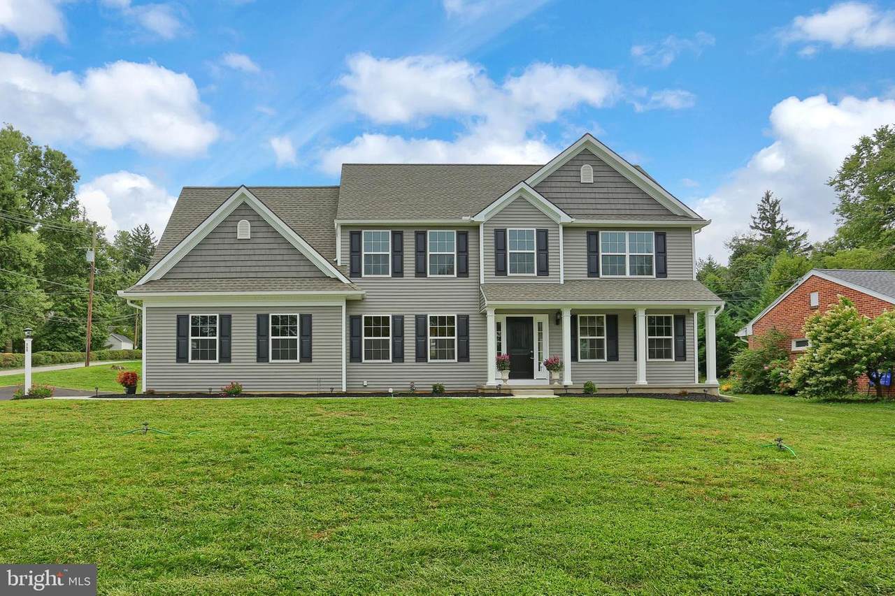 760 Country Club Road - Photo 1