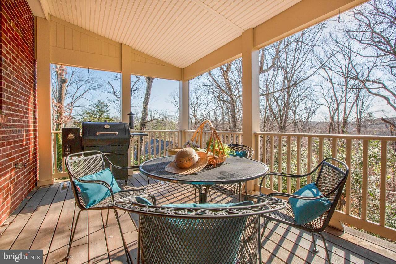 1708 Beverly Lane - Photo 1