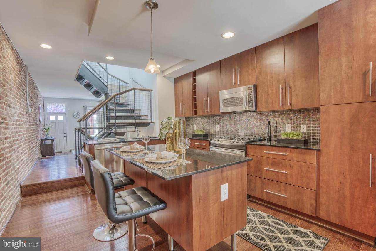 29 Decker Avenue - Photo 1