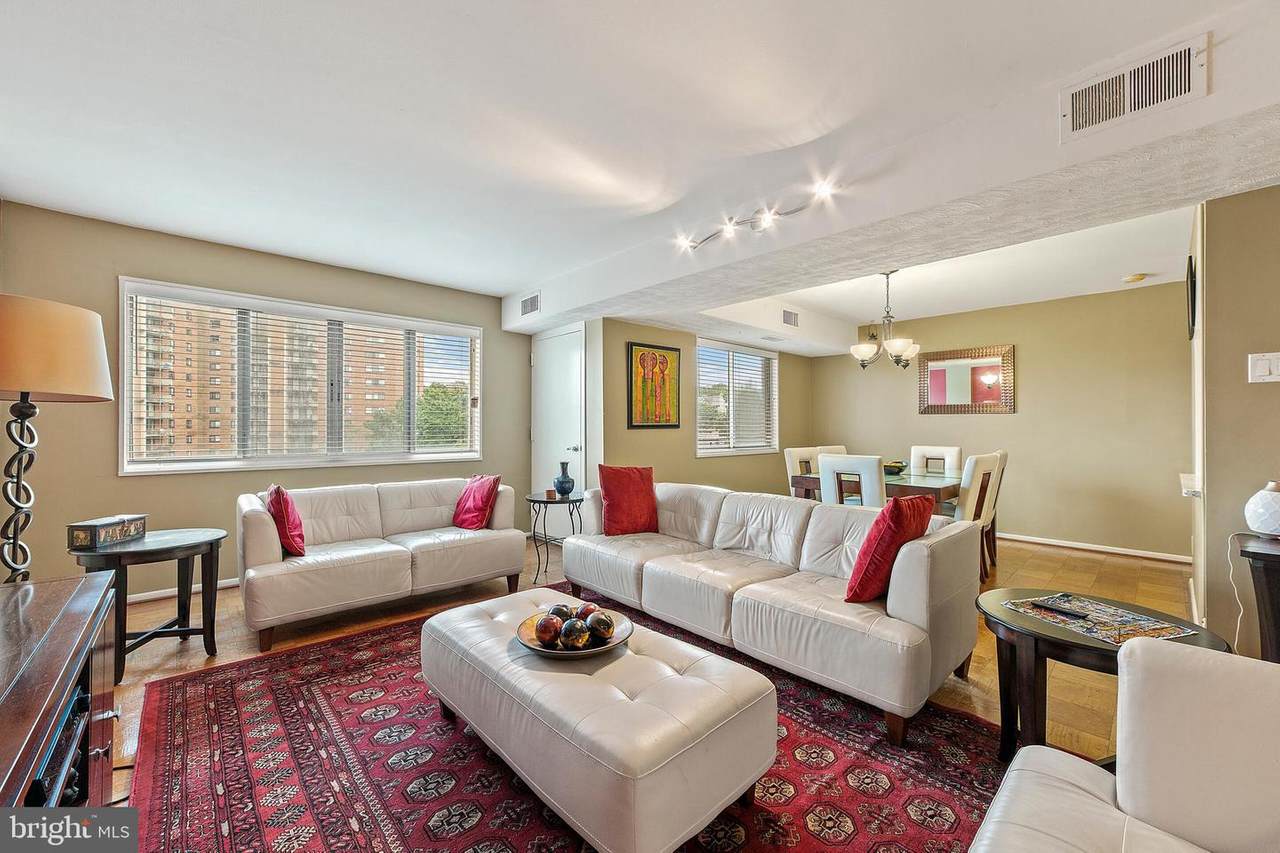 5340 Holmes Run Parkway - Photo 1