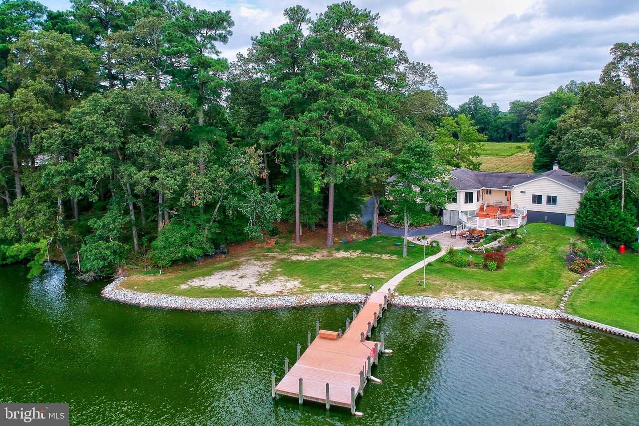 109 Pinewater Drive - Photo 1