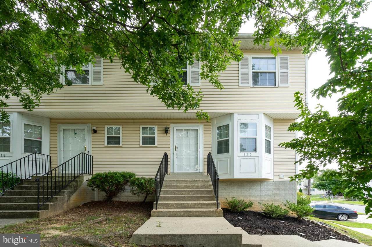 920 Flores Street - Photo 1