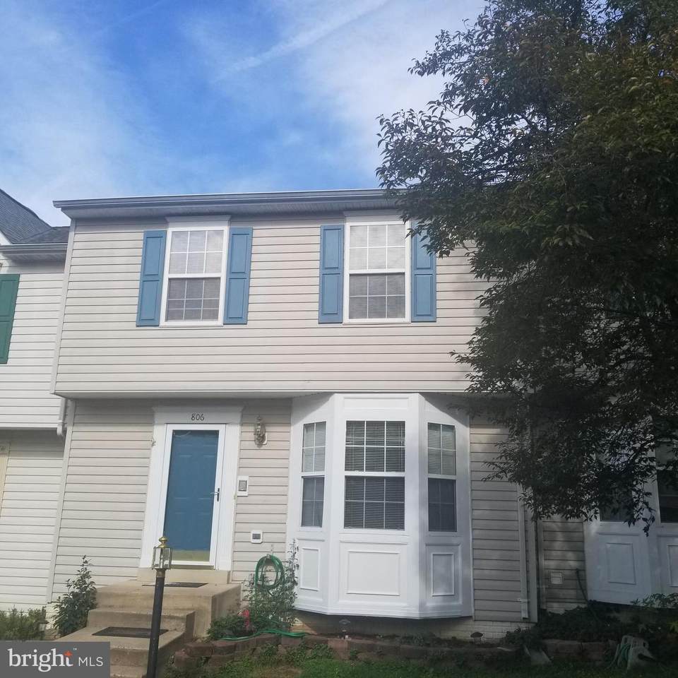 806 Kings Crest Drive - Photo 1