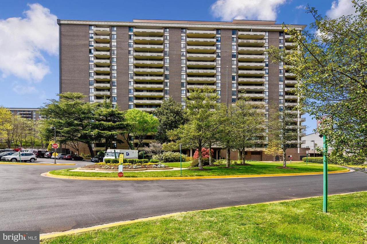 1800 Old Meadow Road - Photo 1