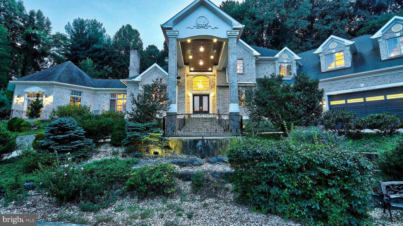 1506 Windstone Drive - Photo 1