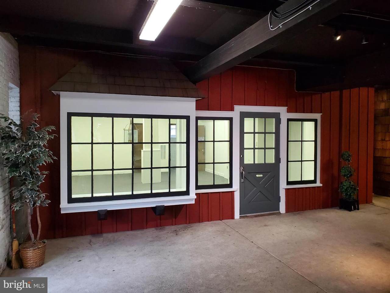 120 York Rd - Photo 1