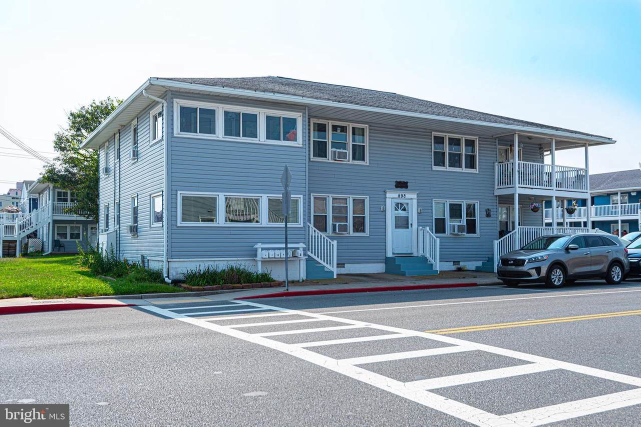808 Saint Louis Avenue - Photo 1