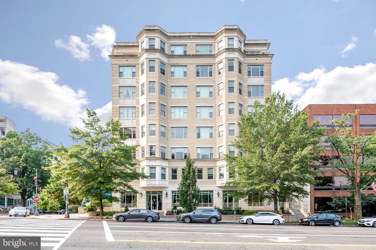 2600 Pennsylvania Avenue - Photo 1