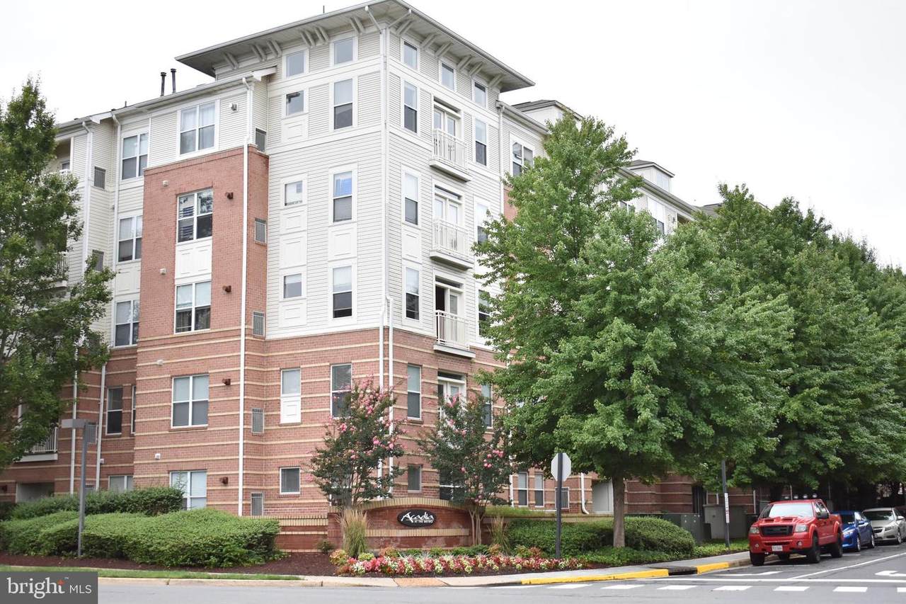 9490 Virginia Center Boulevard - Photo 1