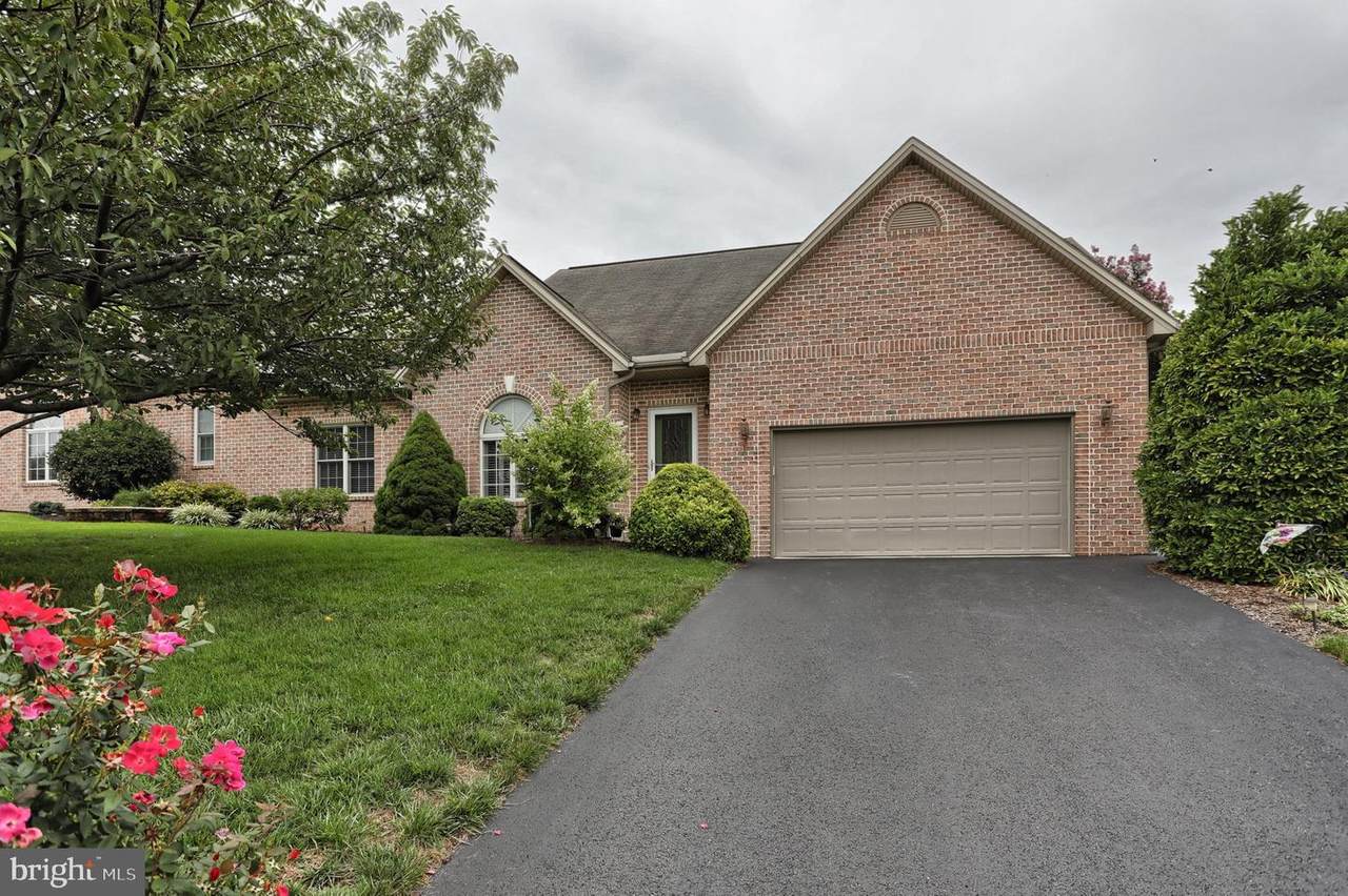 8 Windsor Way - Photo 1