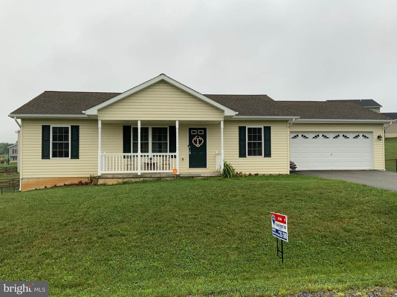 976 Duckwoods Lane - Photo 1