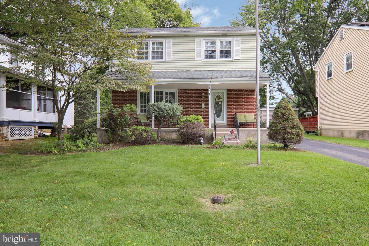805 Green Lane - Photo 1