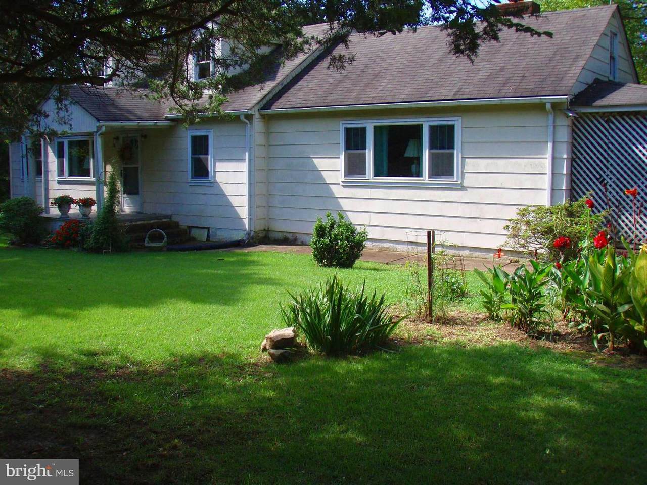 76 Eskimo Hill Road - Photo 1