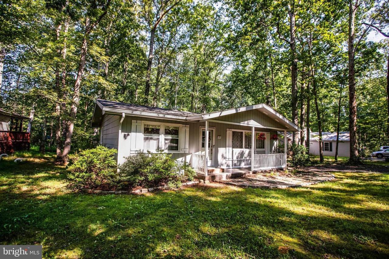105 Silver Spring Drive - Photo 1
