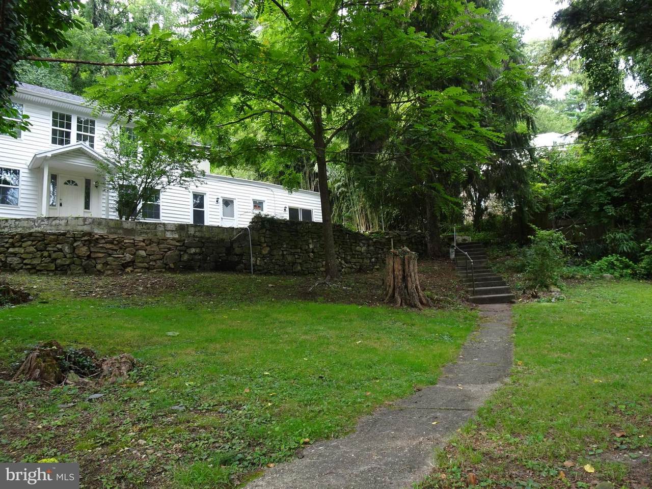 1038 Friedensburg Road - Photo 1