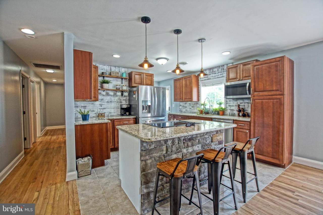 108 Tulip Drive - Photo 1