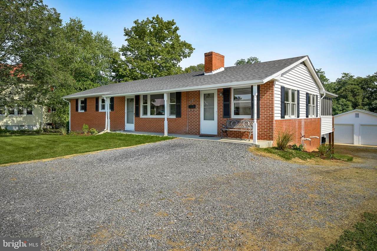 121 Summit Avenue - Photo 1