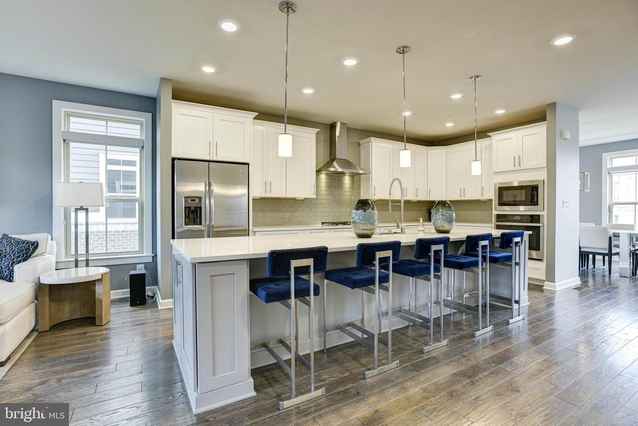 6320 Islington Street - Photo 1