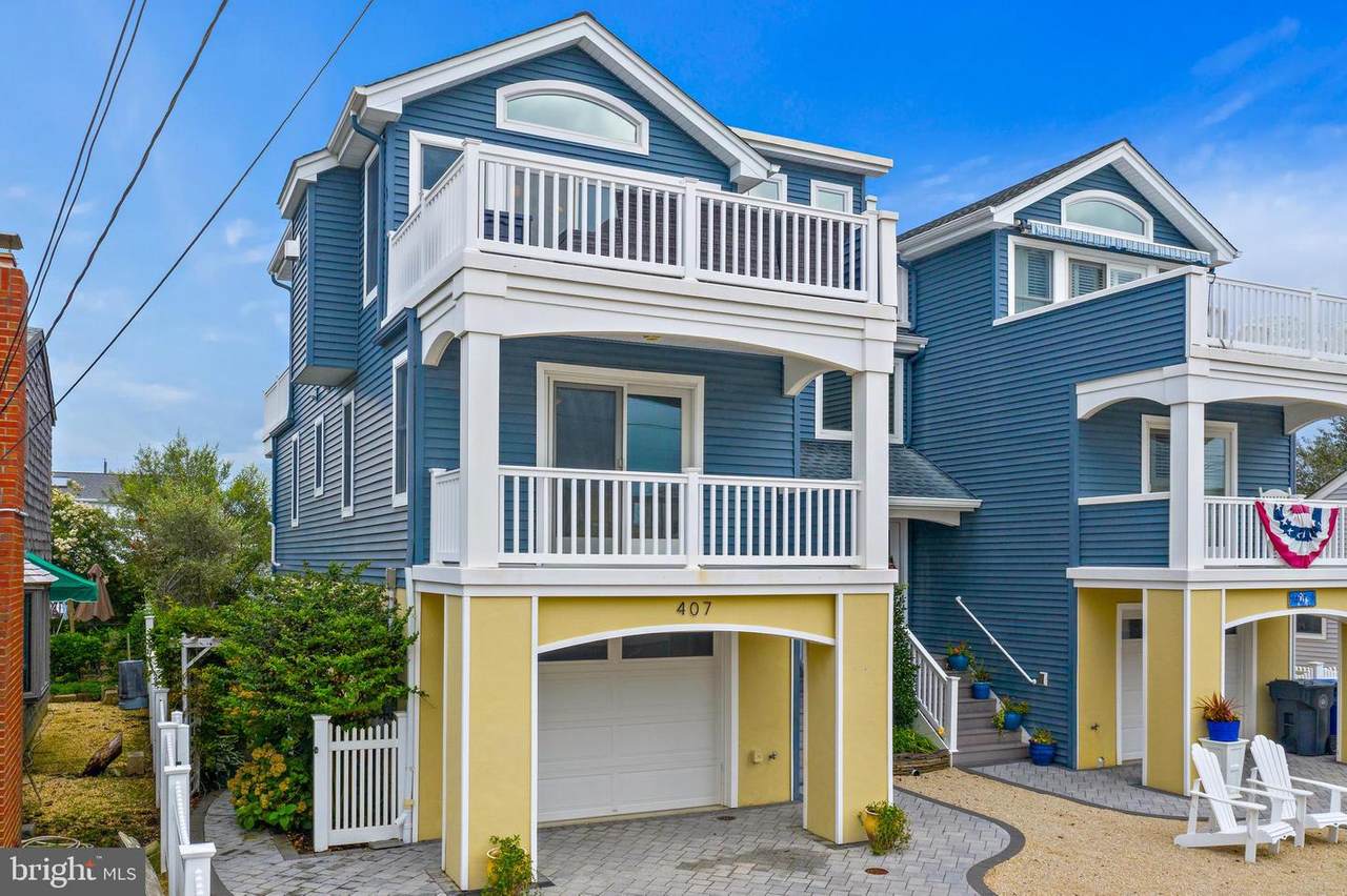 407 Coral Street - Photo 1