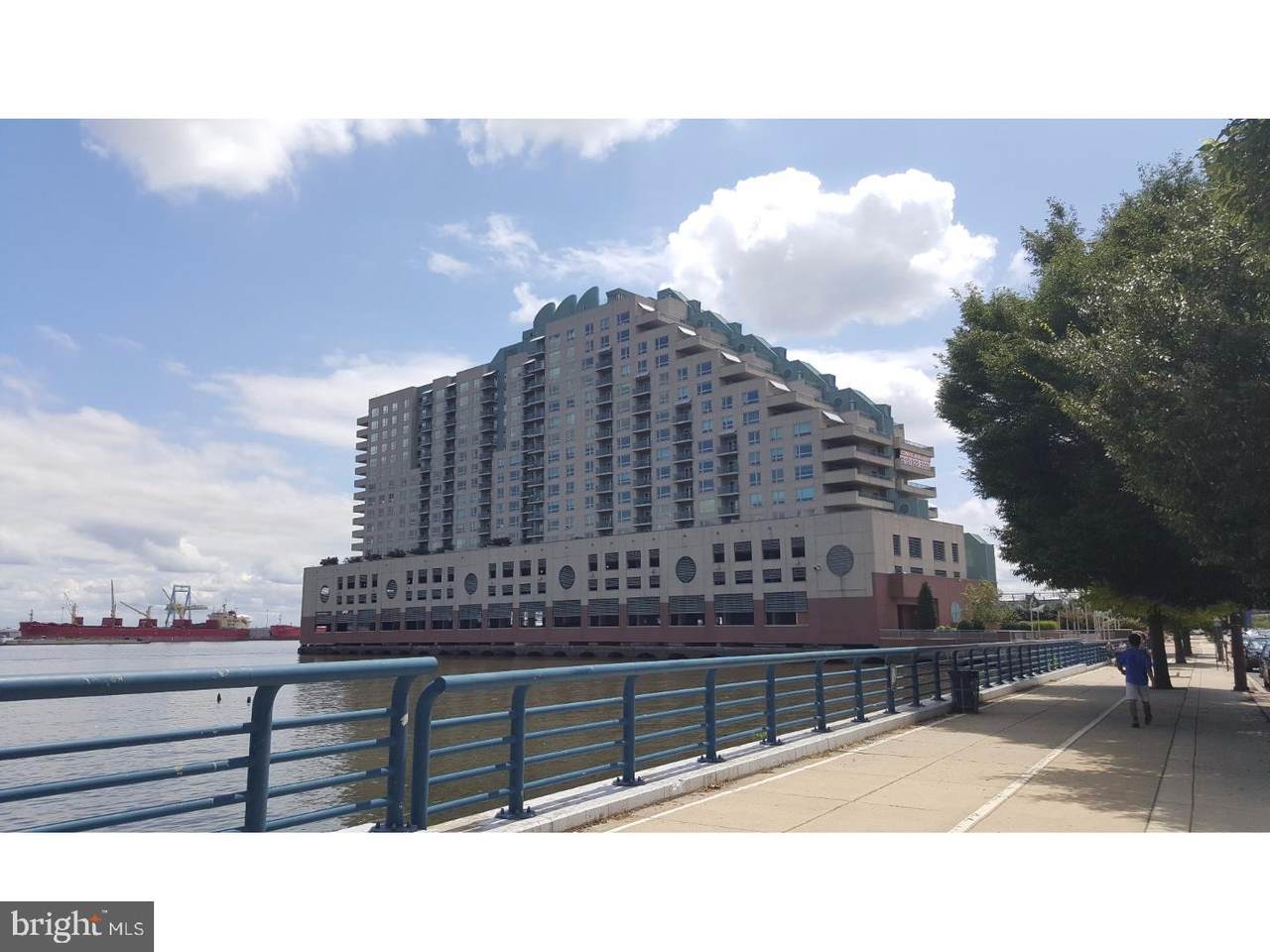 717 Columbus Boulevard - Photo 1