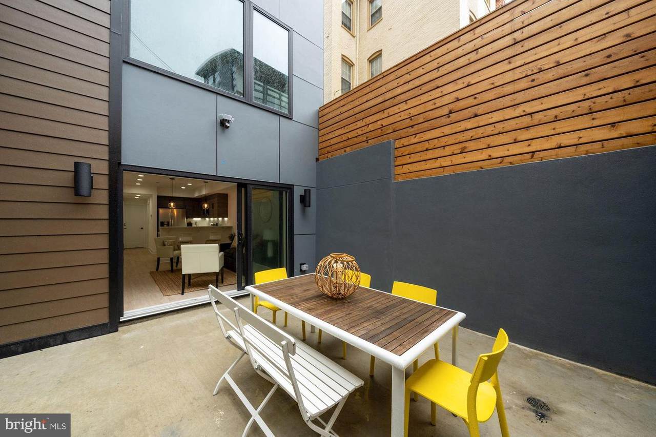 1340 W Street - Photo 1