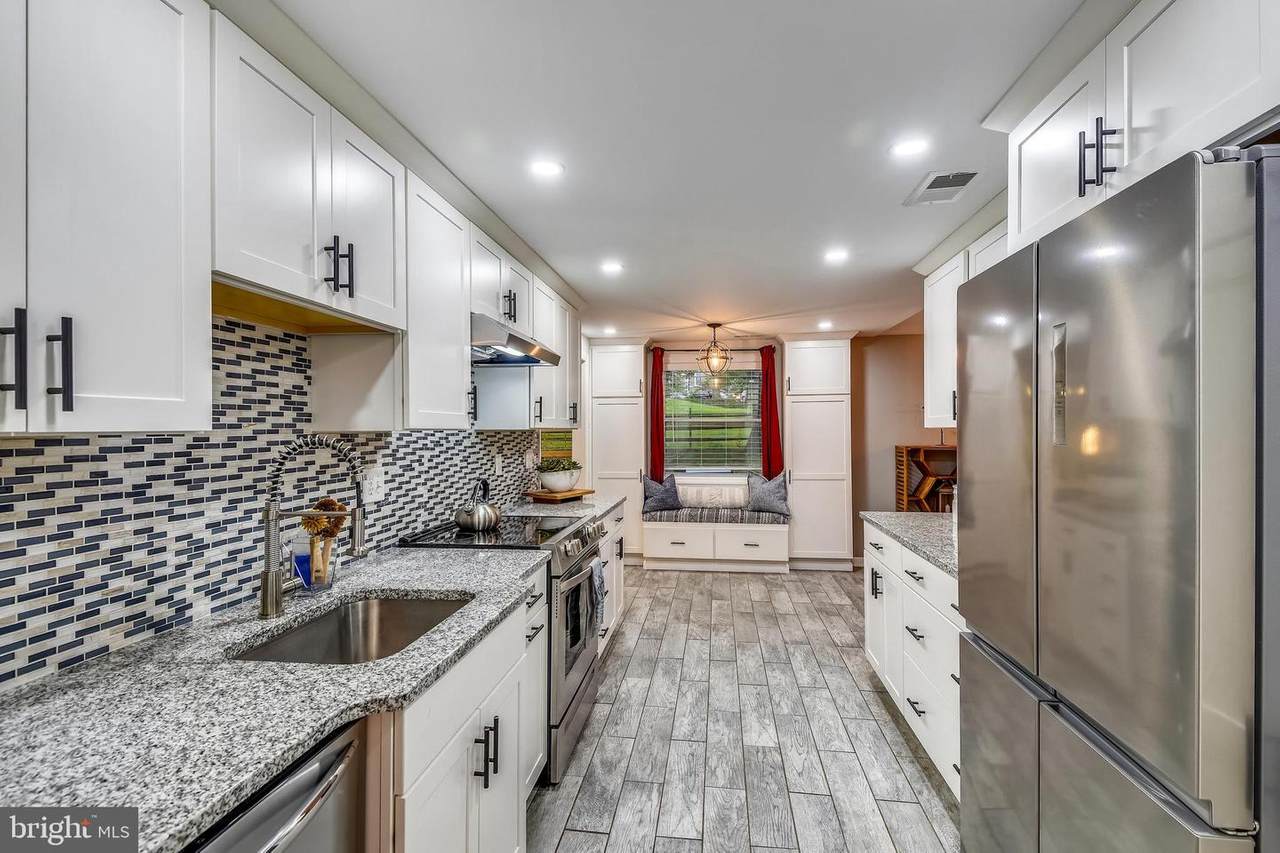 620 Bay Green Drive - Photo 1