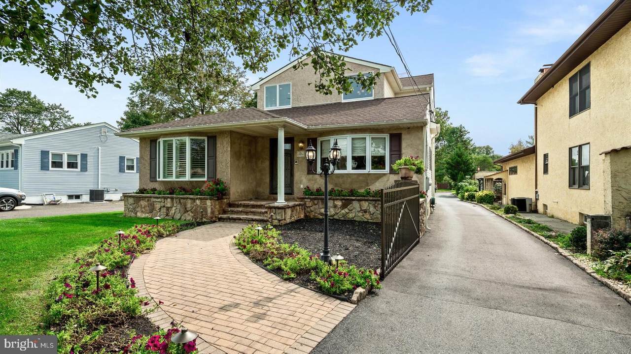 873 Edinburg Road - Photo 1