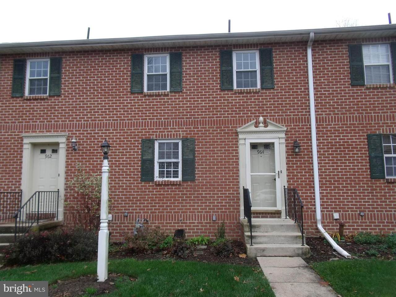 964 Eagle Lane - Photo 1