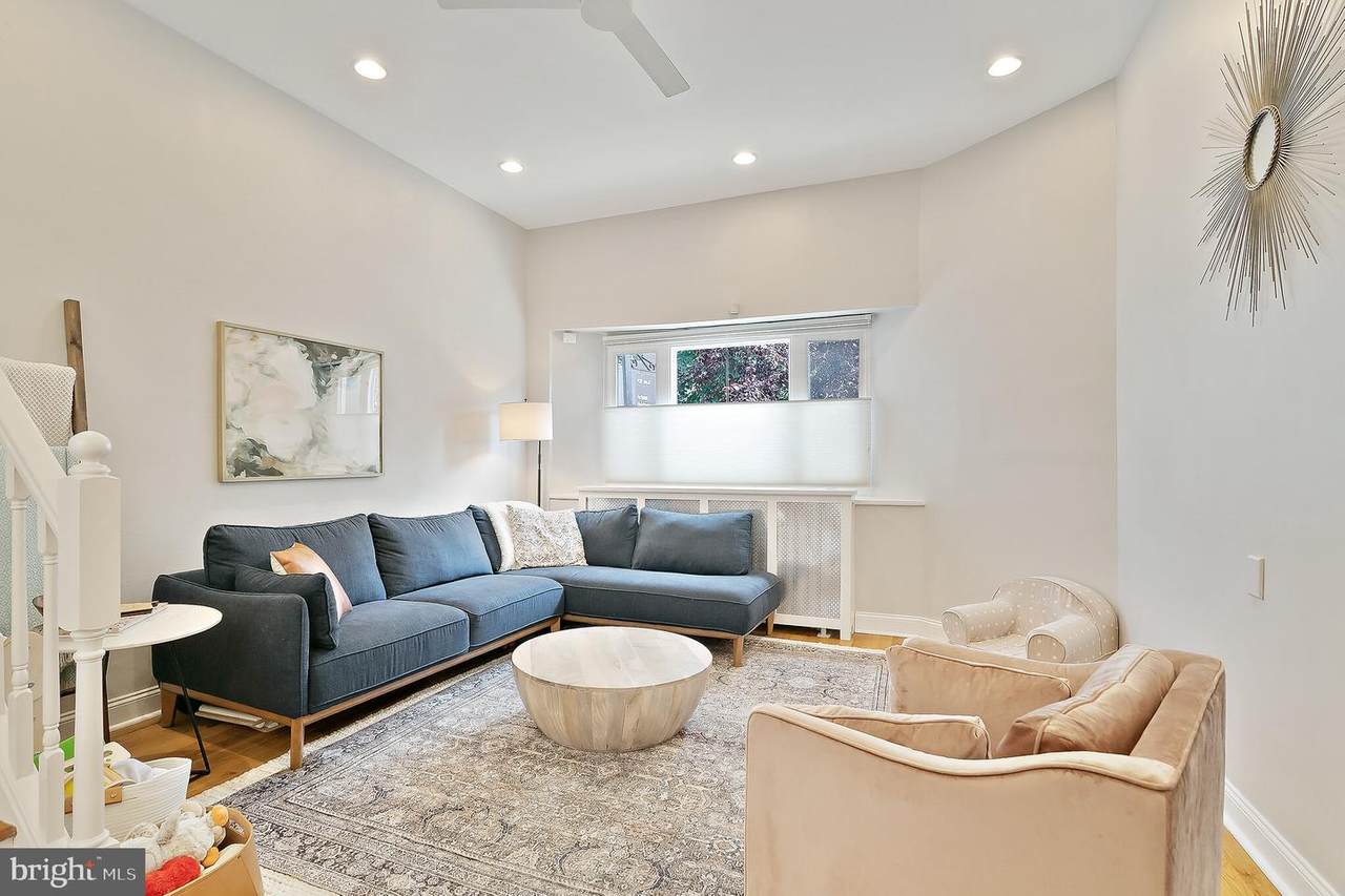 2530 Parrish Street - Photo 1