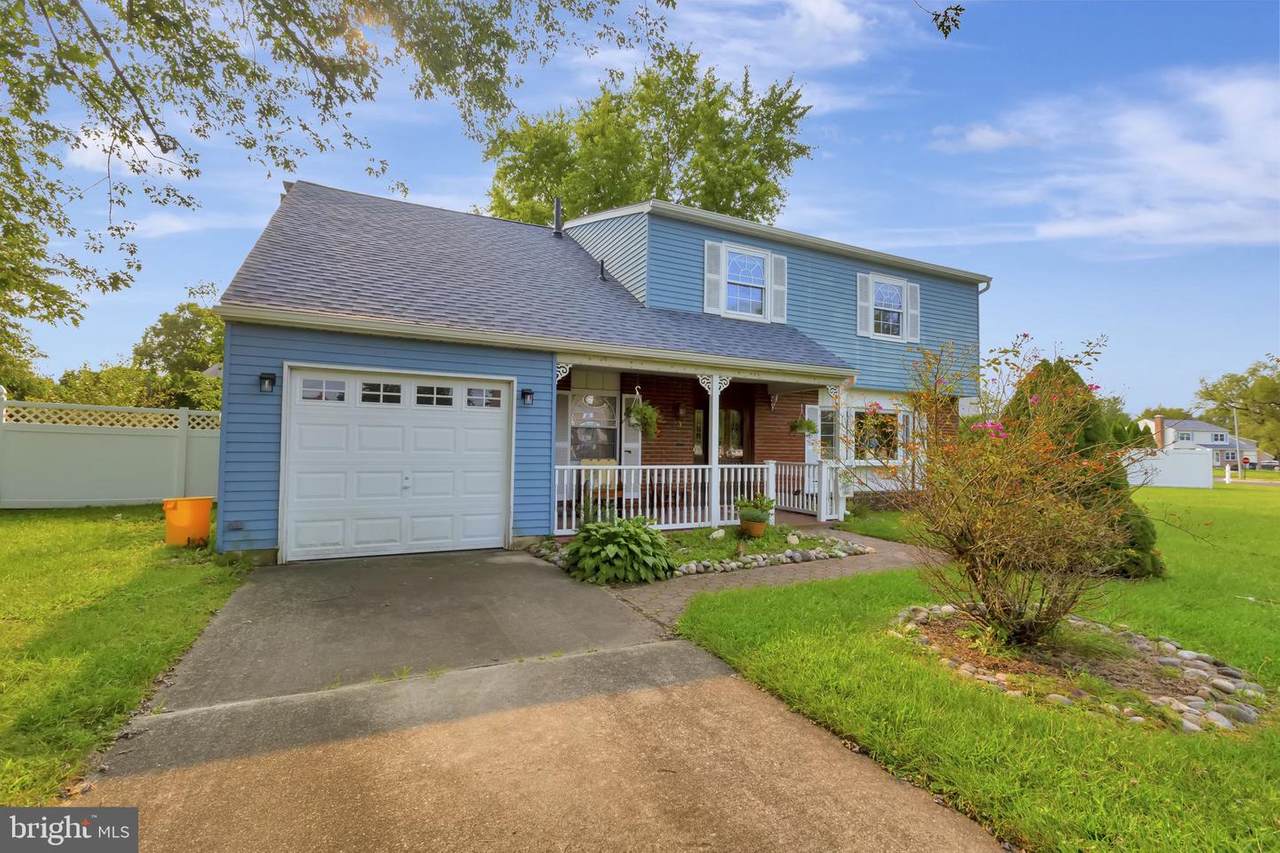 23 Westwood Circle - Photo 1