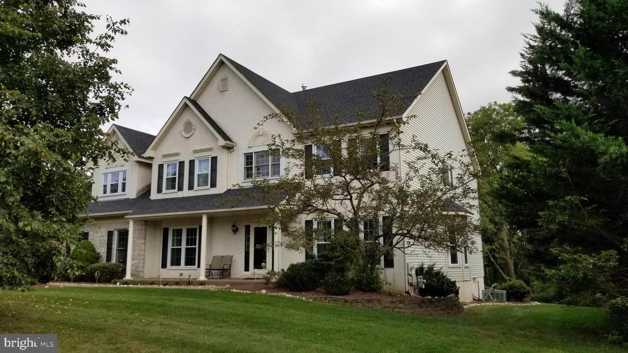 132 Westminster Drive - Photo 1
