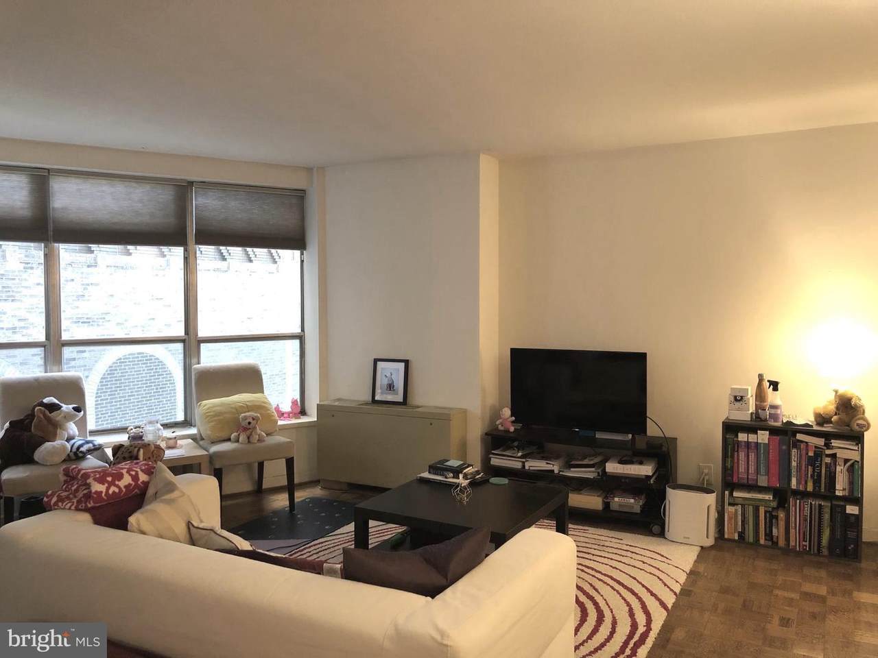 224-30 Rittenhouse Square - Photo 1