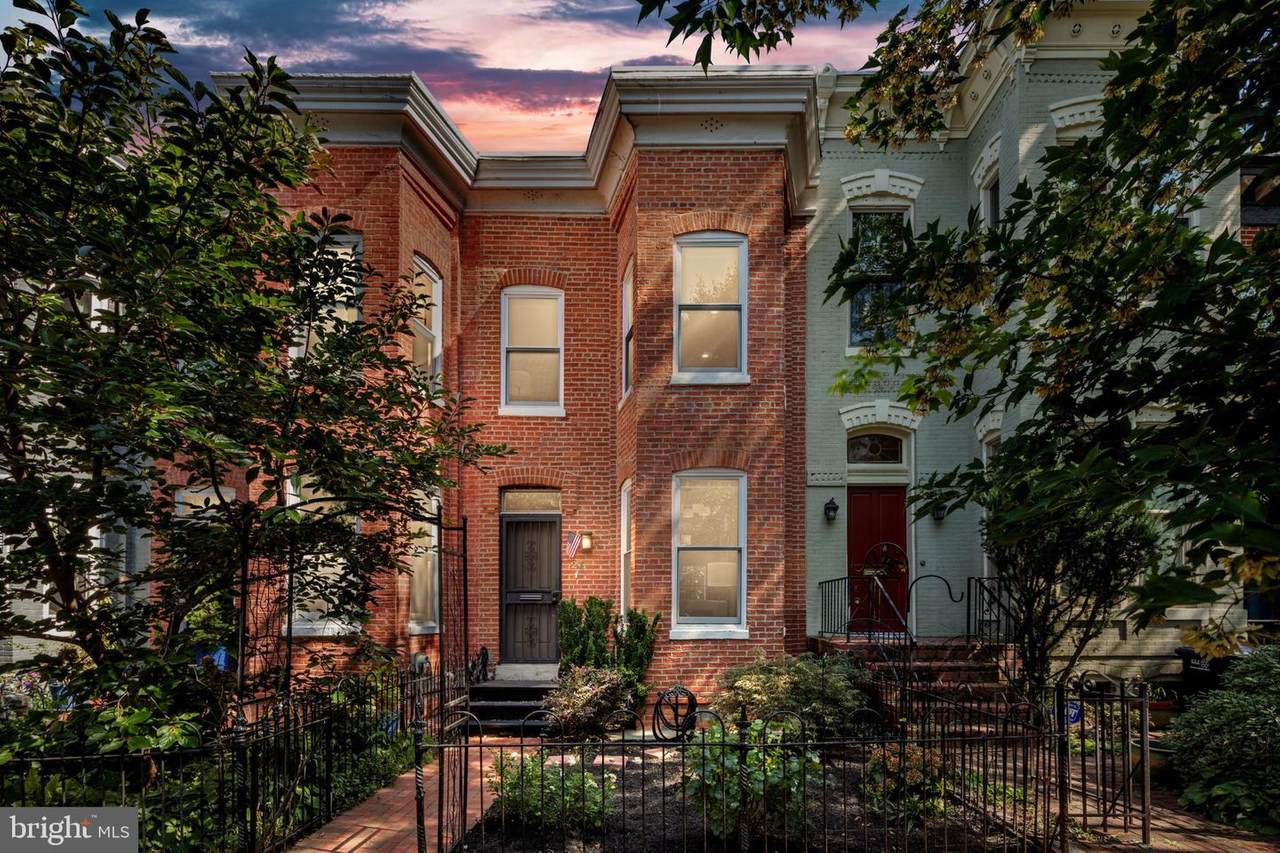 21 7TH Street - Photo 1
