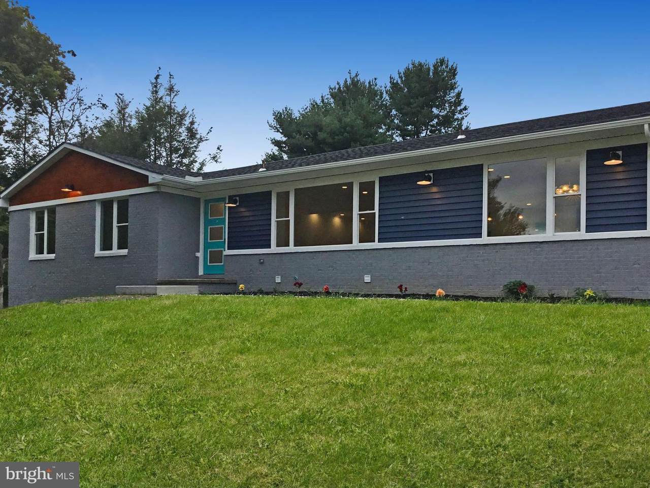 3916 Thoroughbred Lane - Photo 1