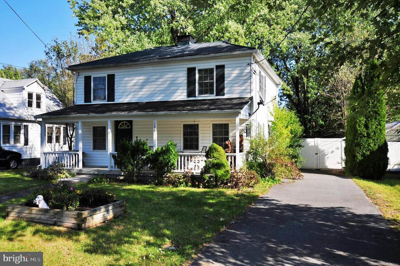 136 Myrtle Avenue - Photo 1