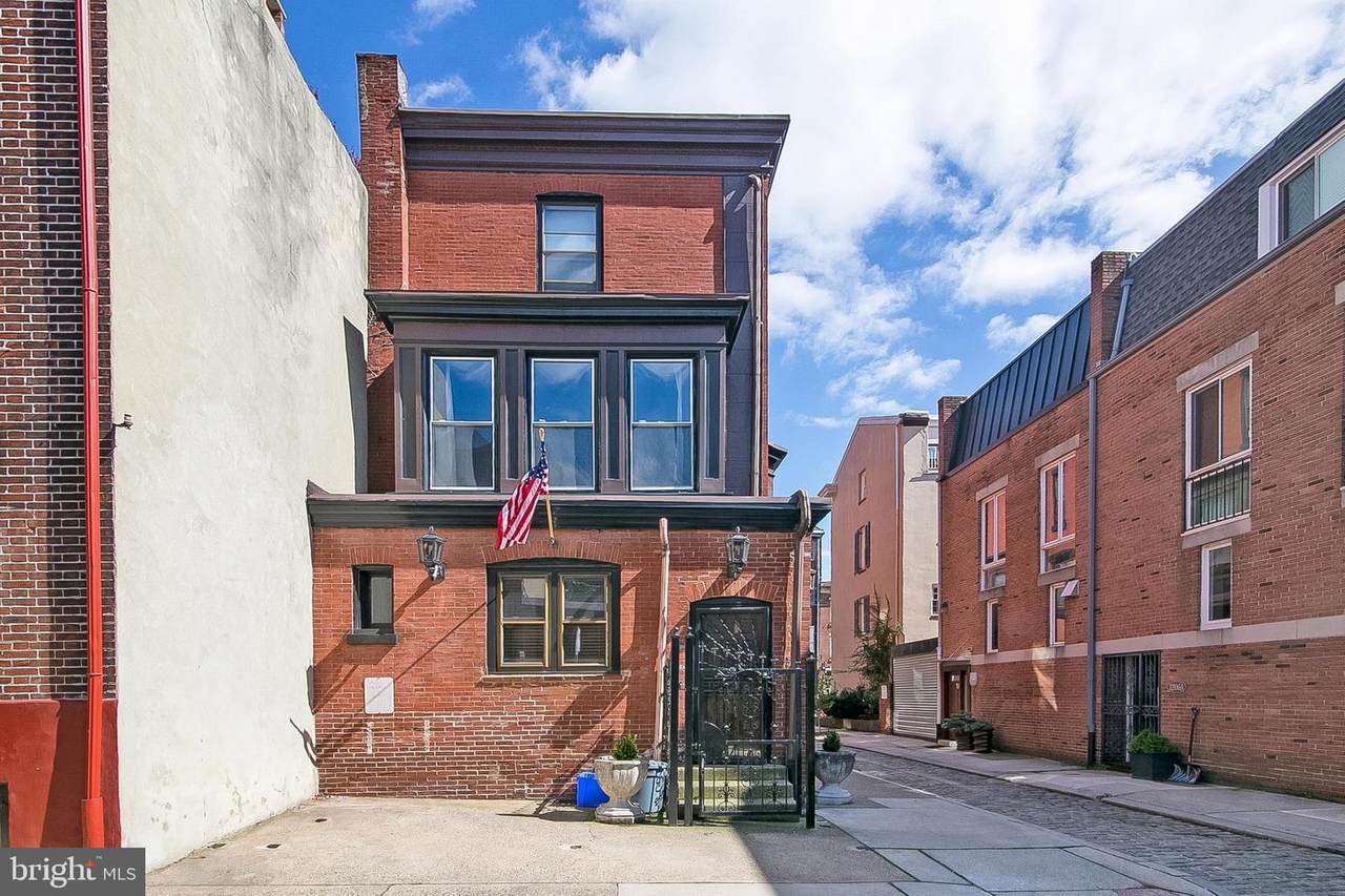 334 12TH Street - Photo 1