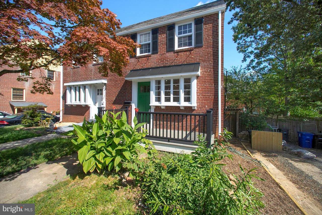 625 Nelson Street - Photo 1
