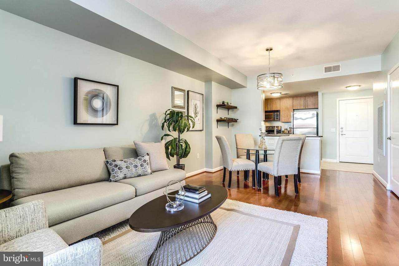 1021 Garfield Street - Photo 1
