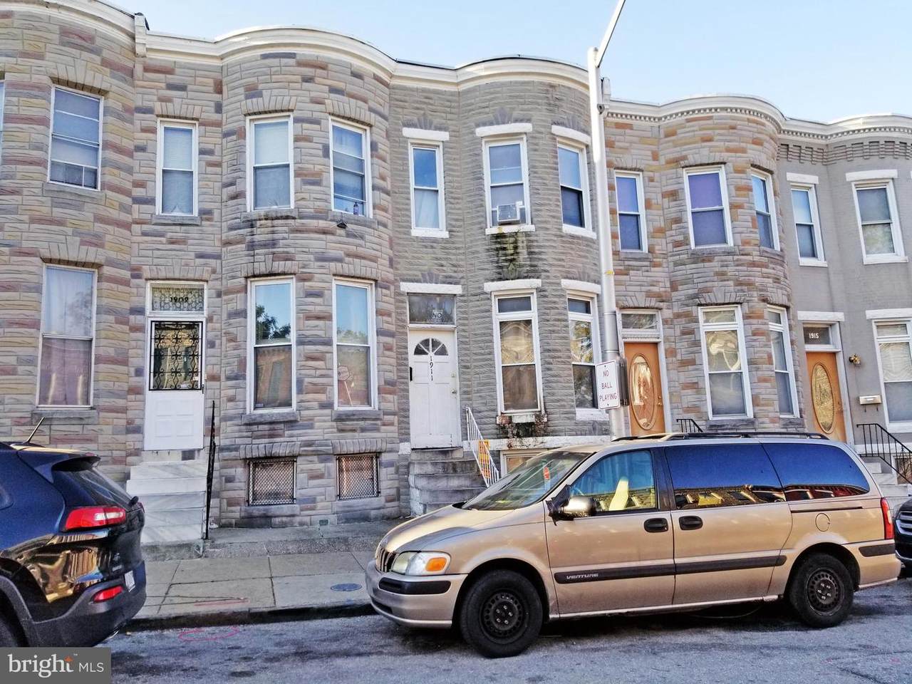 1911 Penrose Avenue - Photo 1