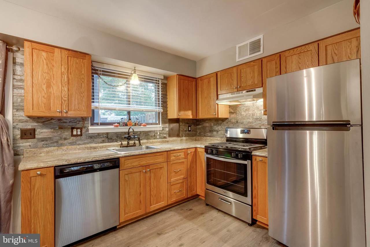 30 Blue Spruce Court - Photo 1