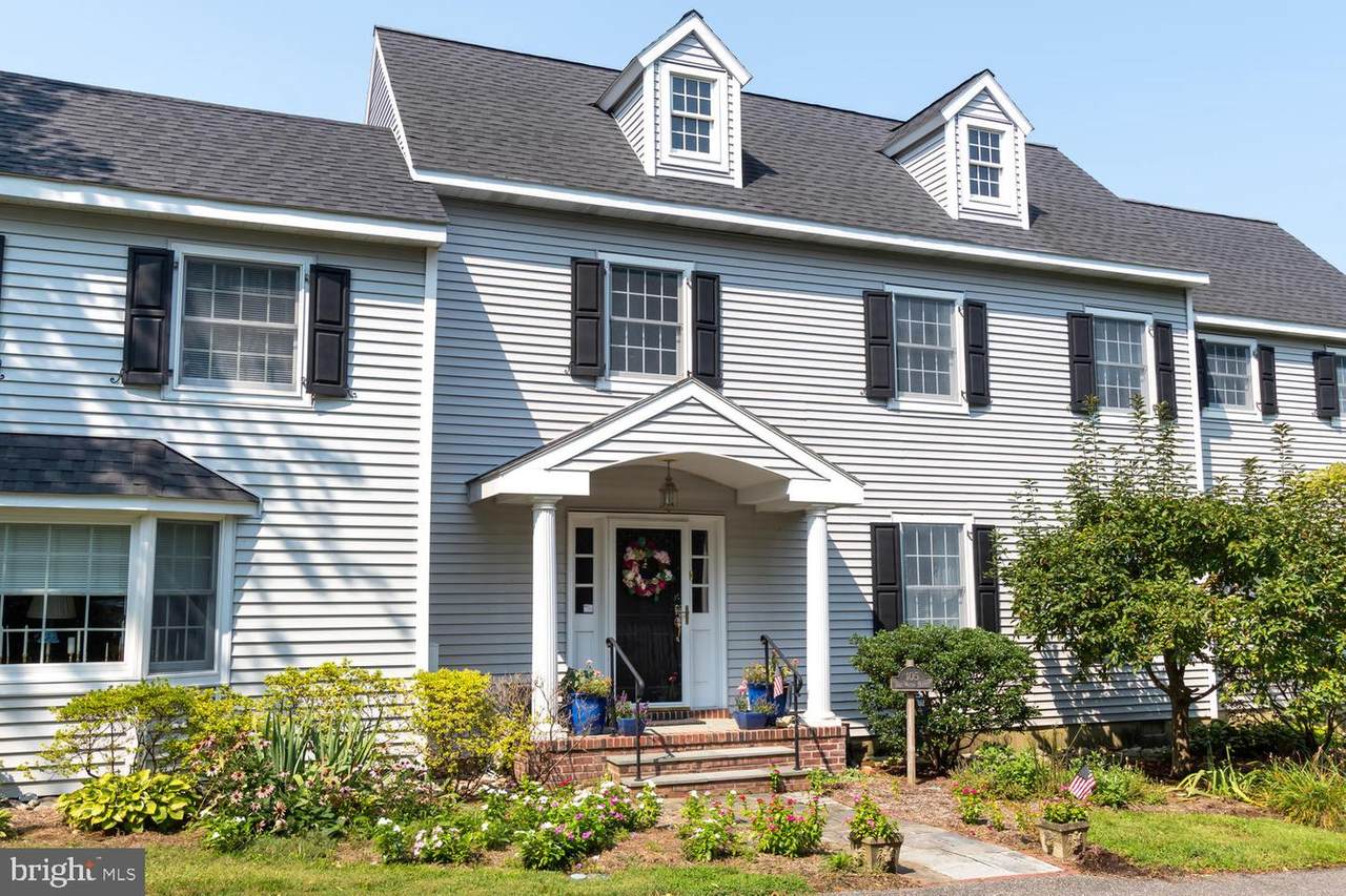105 Jefferson Street - Photo 1