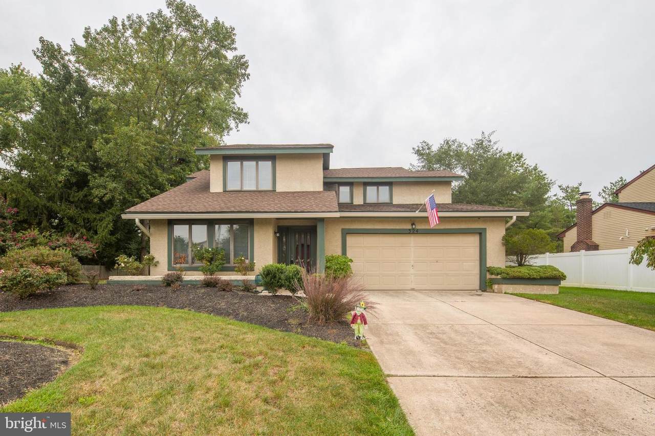 324 Windsor Lane - Photo 1