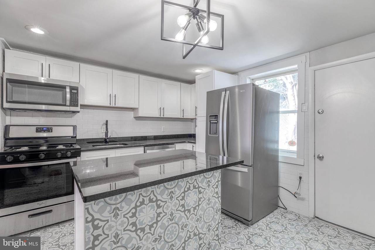 925 Winton Street - Photo 1