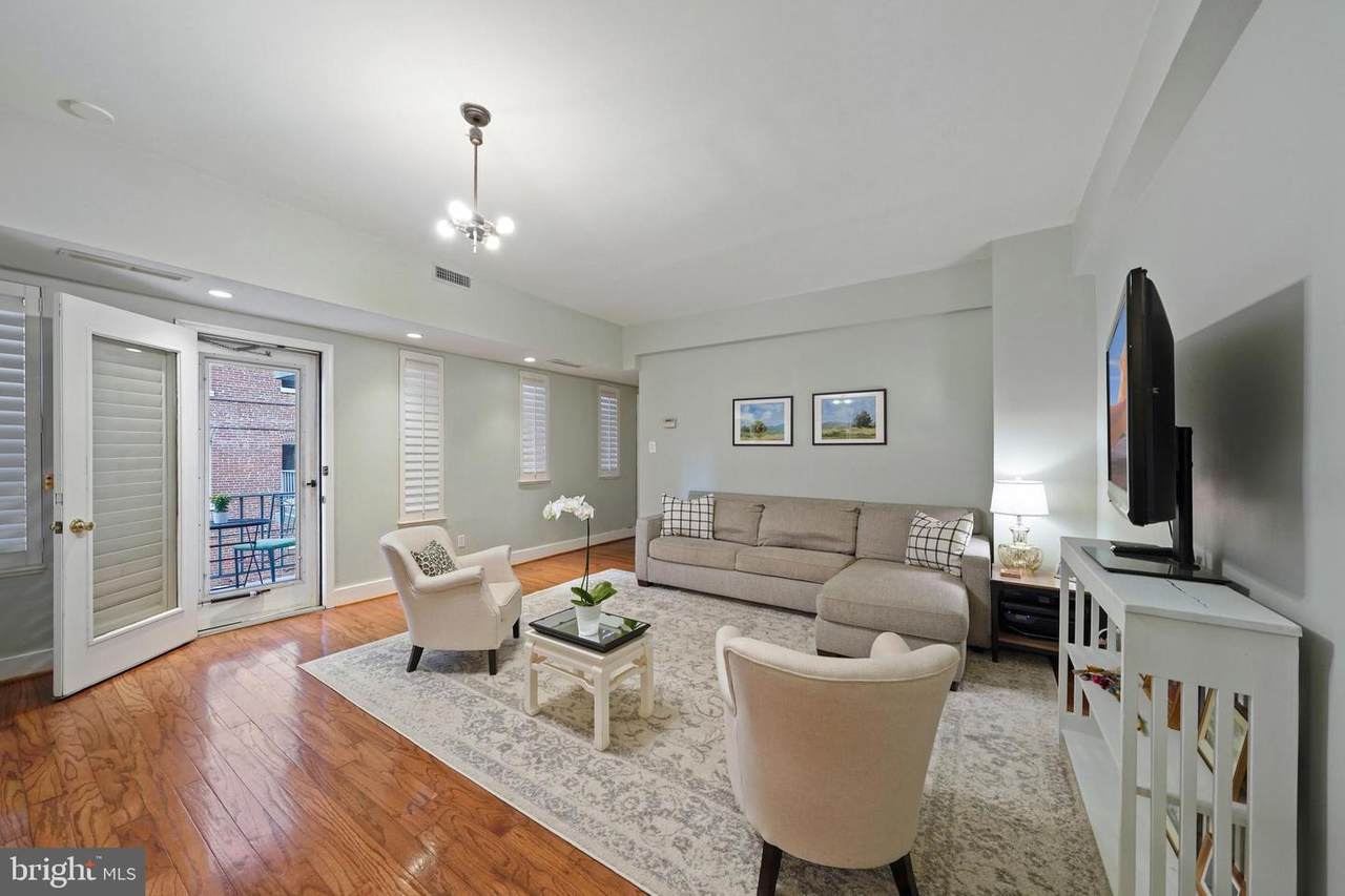 2127 California Street - Photo 1